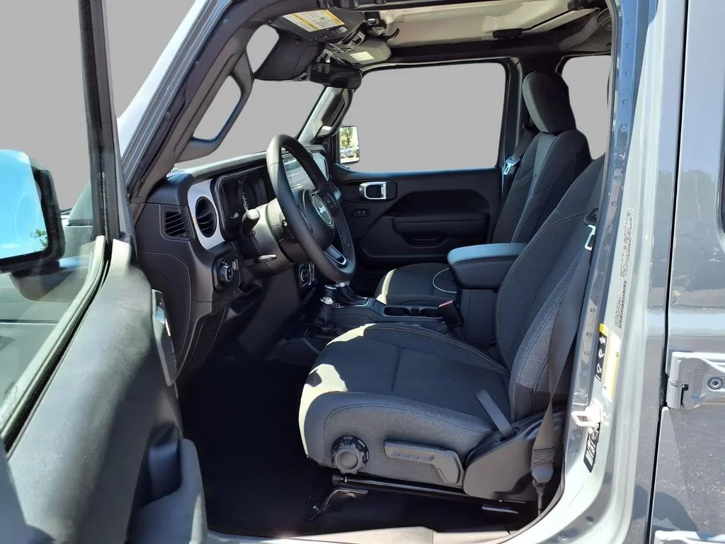 New 2026 Anvil Clear-Coat Exterior Paint Jeep Sport S image 22