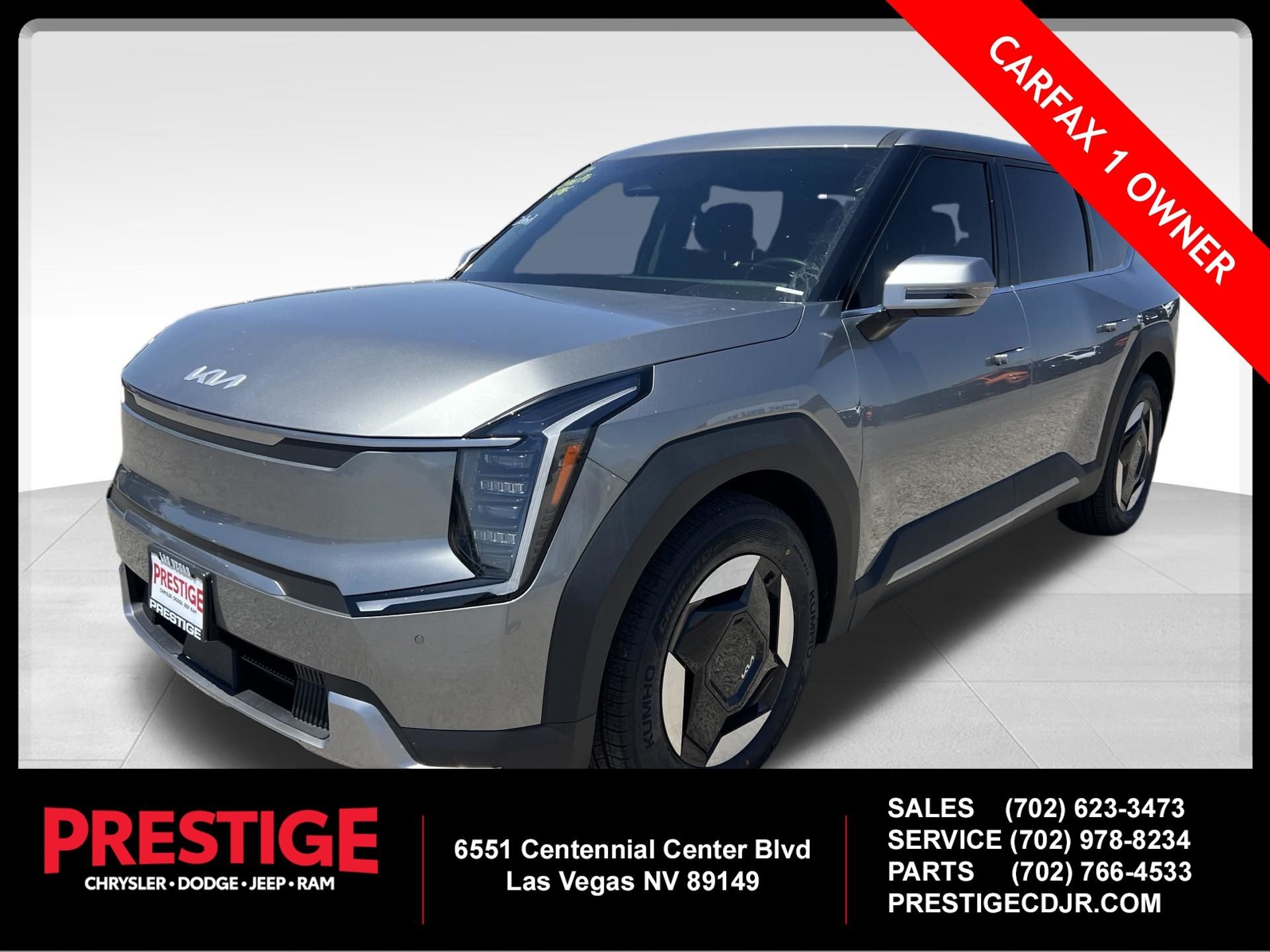 2024 Kia EV9 Light L/R's photo