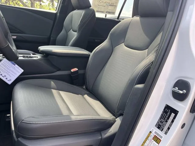 New 2026 Wind Chill Pearl Lexus PREMIUM AWD image 25