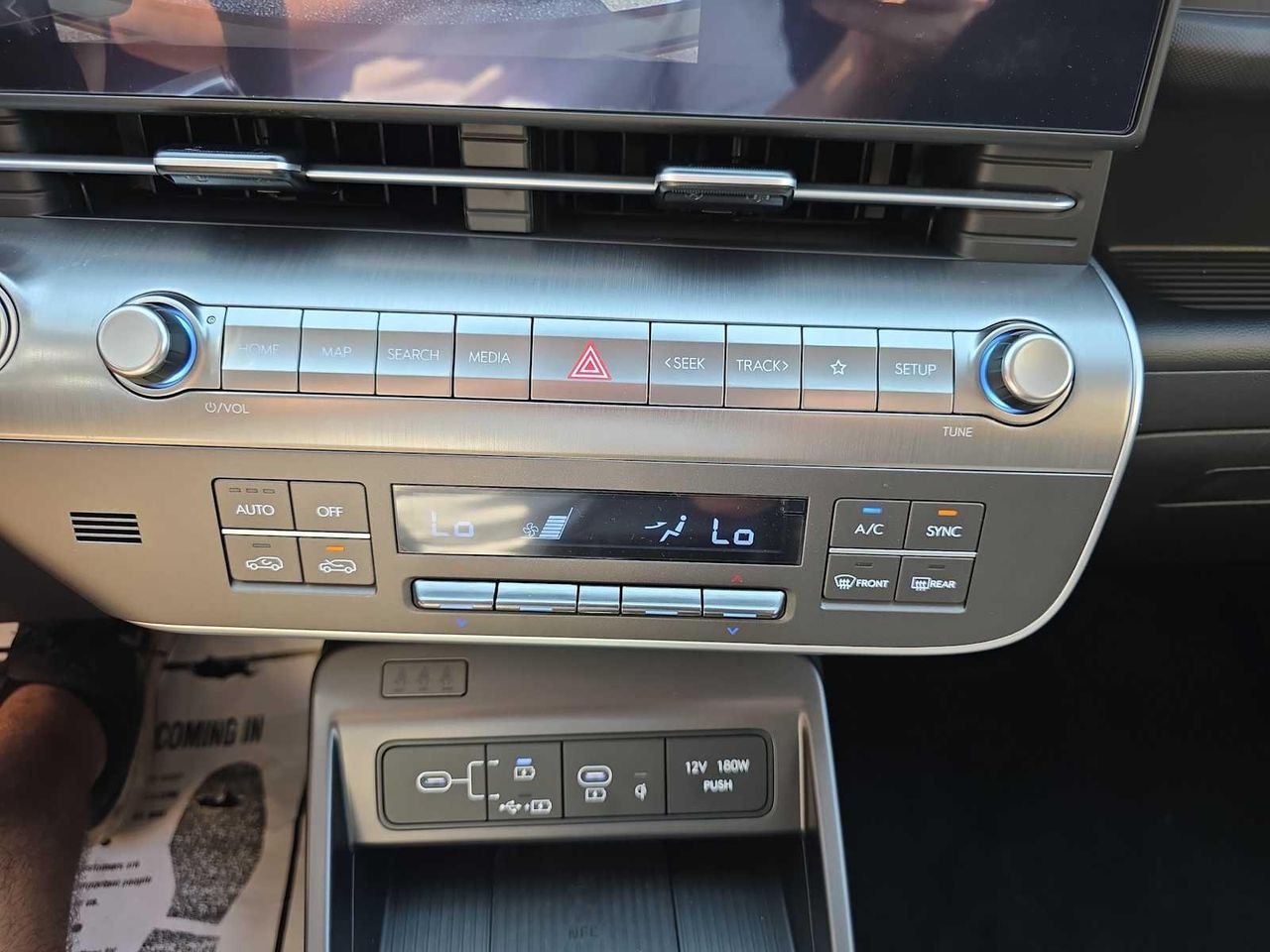 2025 Hyundai Kona SEL Convenience - Photo 12