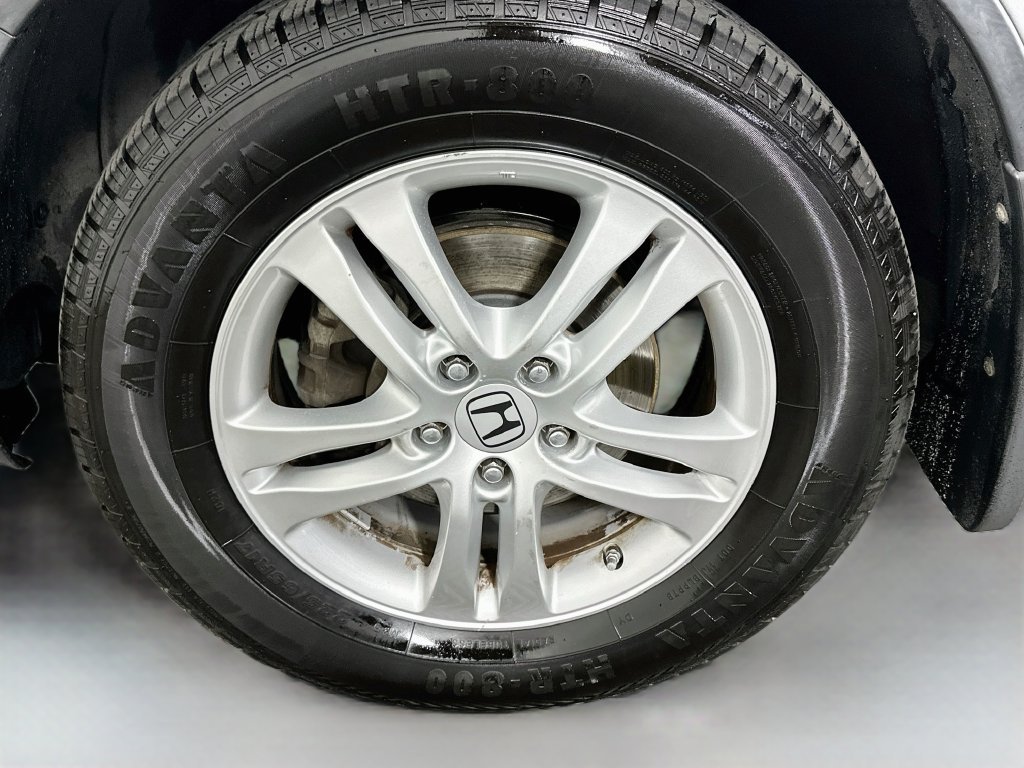 Used 2010 Alabaster Silver Metallic Honda EX-L image 30