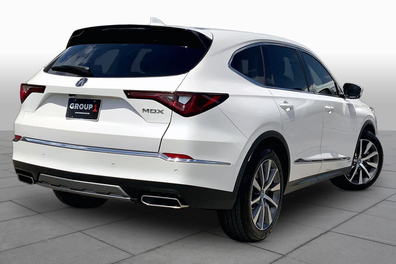 Used 2025 Platinum White Pearl Acura w/Technology Package image 13