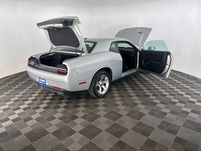 Used 2022 Silver Dodge SXT image 17