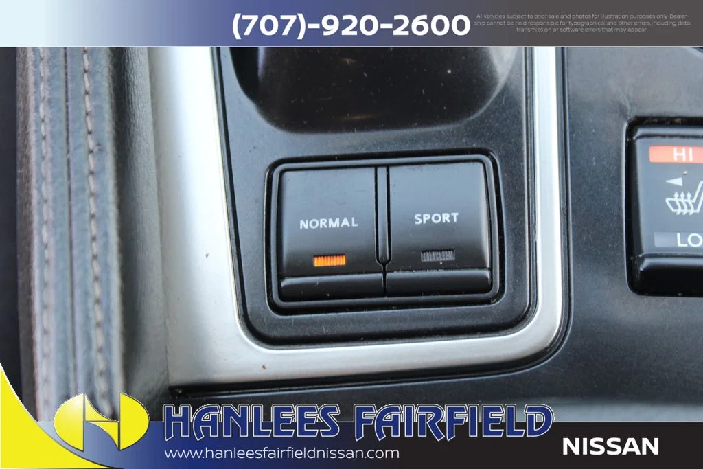 Used 2018 Silver Nissan 3.5 SV image 19