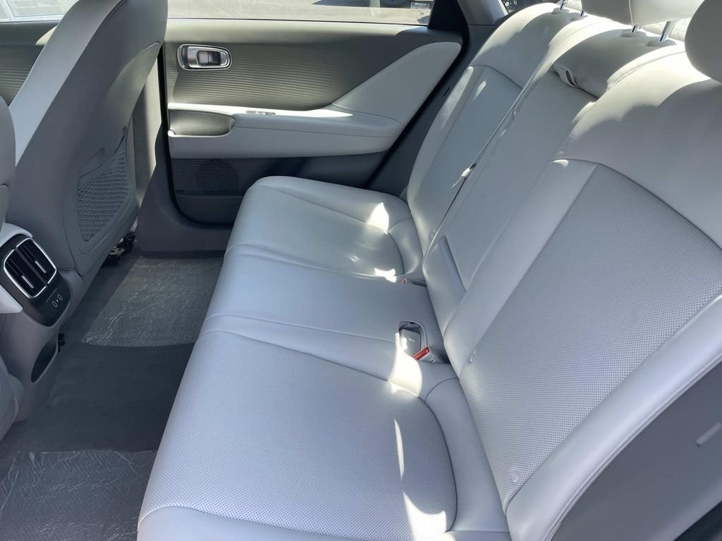 2025 Hyundai IONIQ 6 SEL - Photo 26