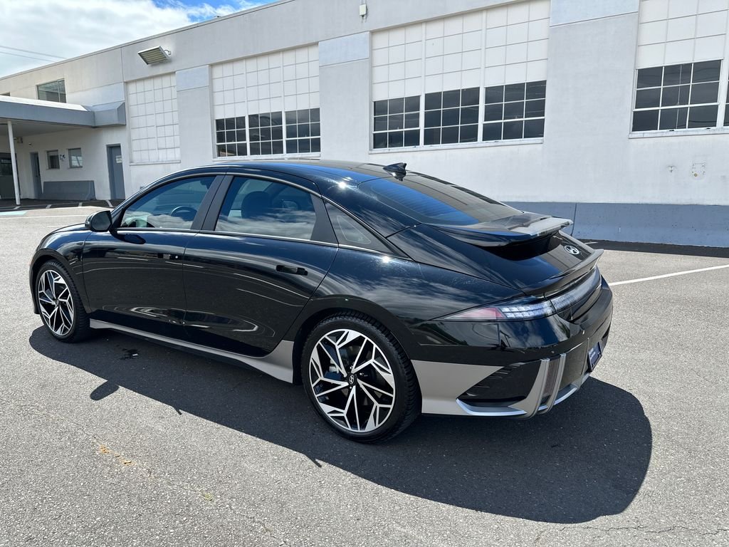 Certified Used 2023 Black Hyundai SEL image 4