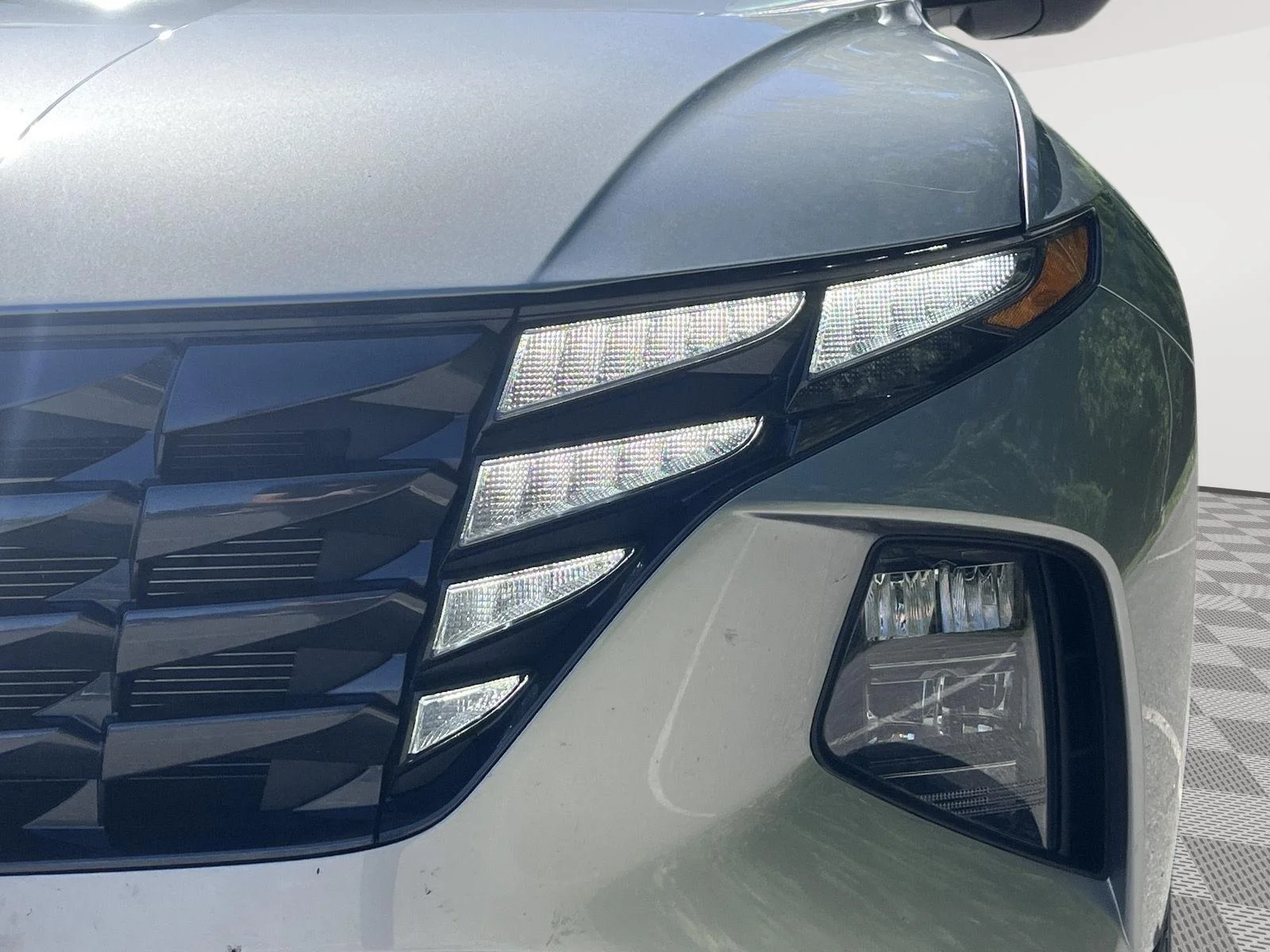 Used 2024 Shimmering Silver Hyundai SEL image 11