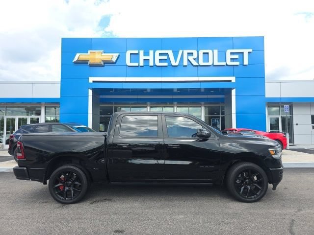 Used 2023 Diamond Black Crystal Pearlcoat Ram Laramie image 2