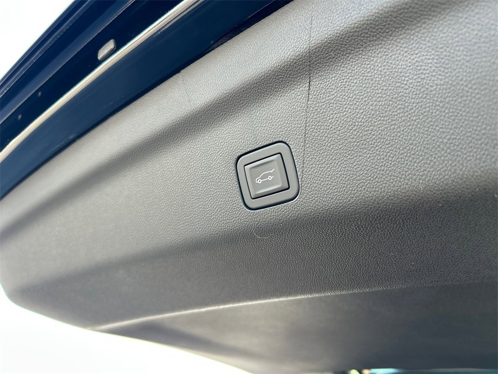 2026 GMC YUKON XL - Image 36