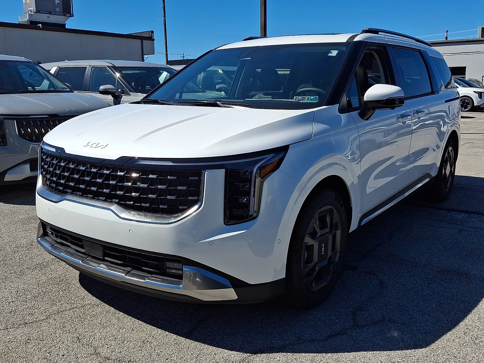 New 2027 White Kia SX image 4