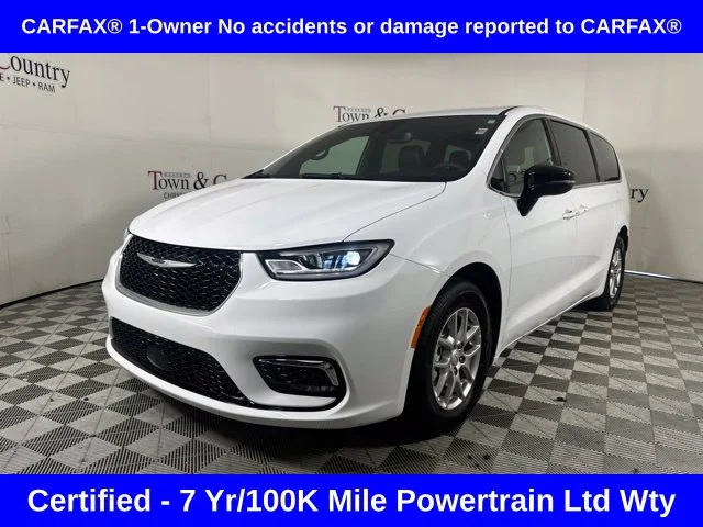 2026 Chrysler Pacifica