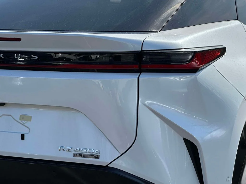 2026 Lexus RZ Premium - Photo 9