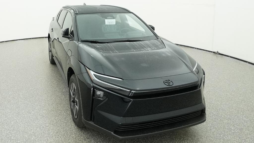 New 2026 Midnight Black Metallic Toyota XLE image 55