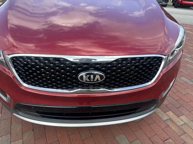 Used 2017 Red Kia EX image 22