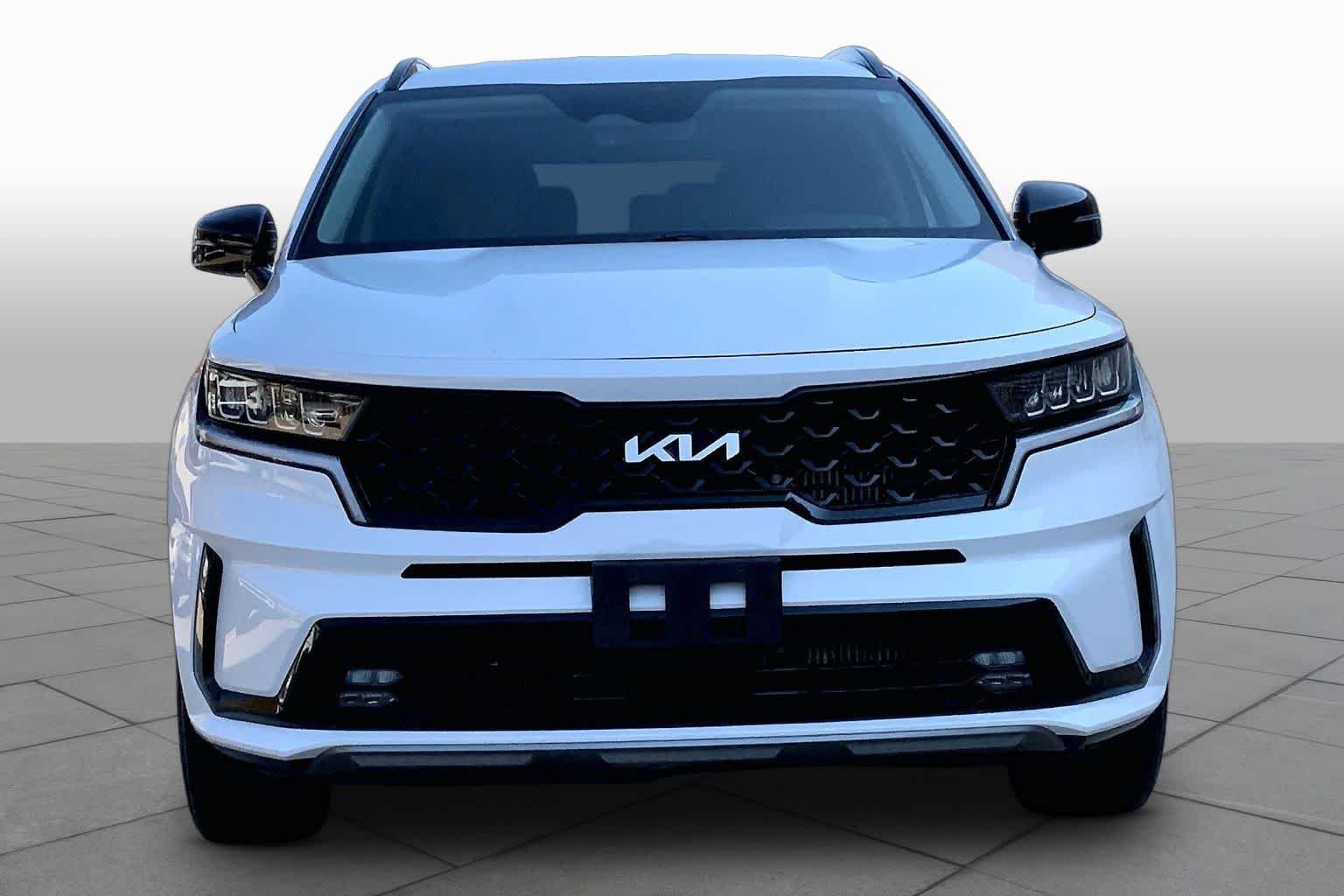Used 2023 Glacial White Pearl Kia EX image 4