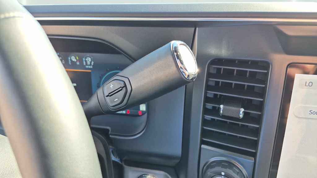Used 2026 White Ford Platinum image 19