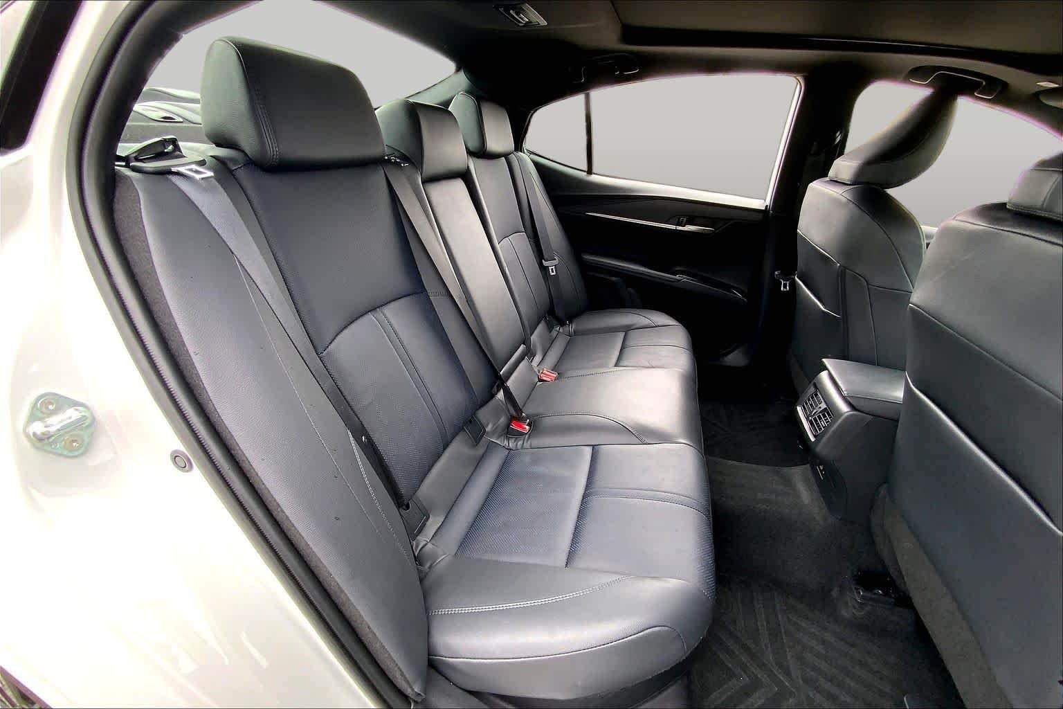Used 2026 Wind Chill Pearl Toyota XSE image 19