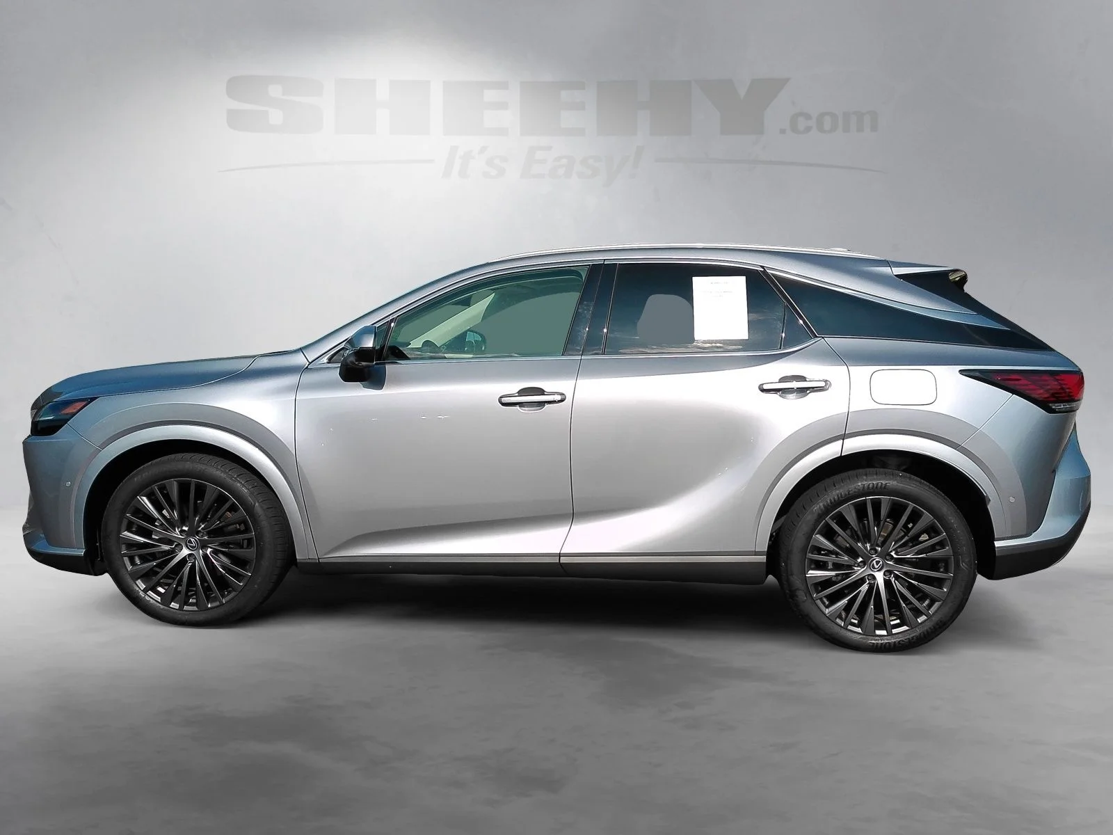 Used 2024 Silver Lexus 350h Luxury image 15