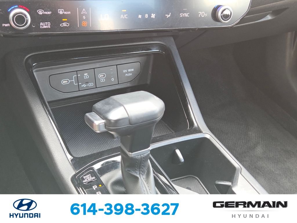 Used 2025 White Kia GT-Line image 25