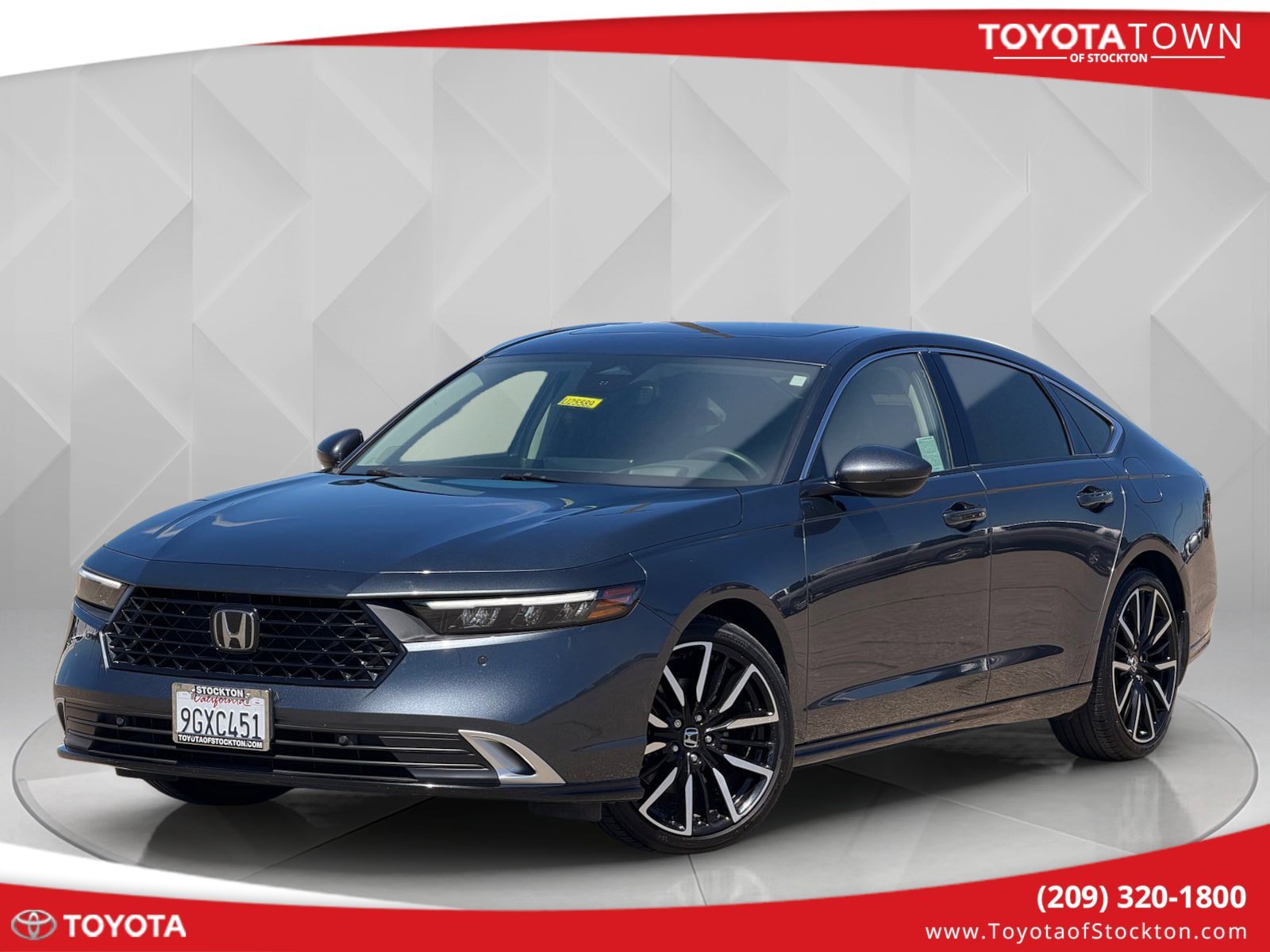 2023 Honda Accord Hybrid Touring's photo