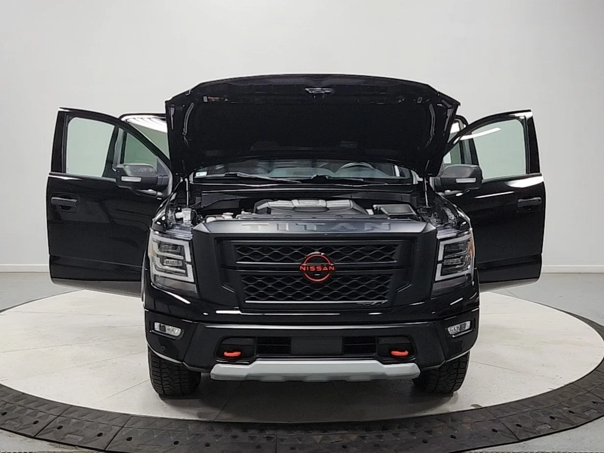 Used 2024 Black Nissan PRO-4X image 10