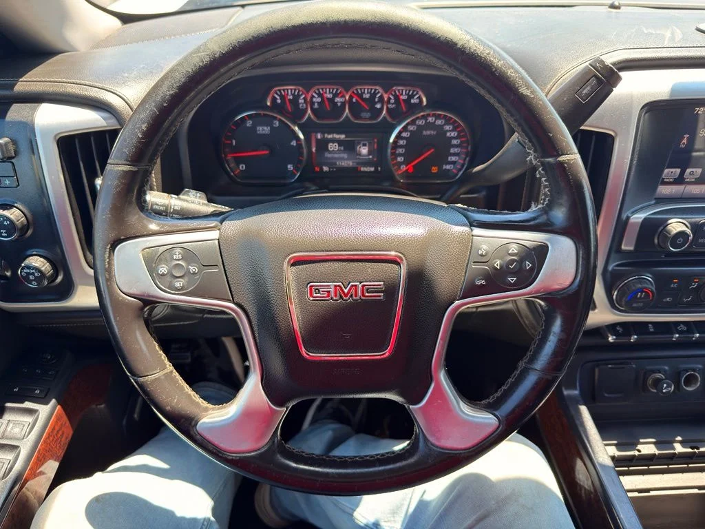 Used 2016 White GMC SLT image 33