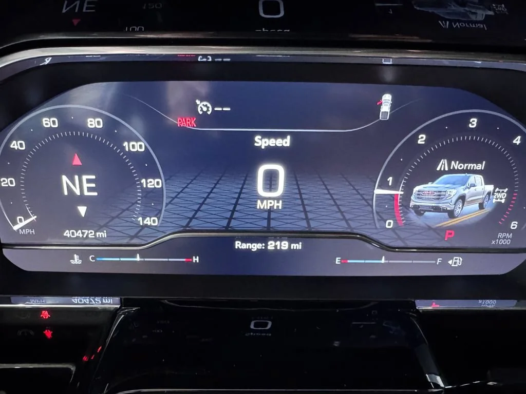2023 GMC Sierra 1500 SLT - Photo 18