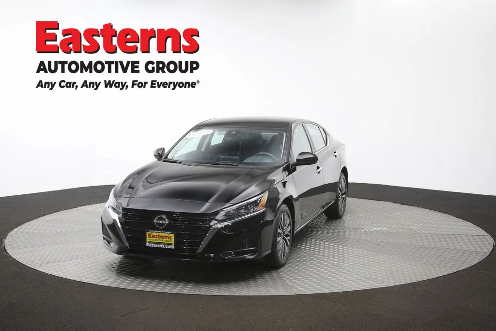 Used 2023 Black Nissan 2.5 SV image 54