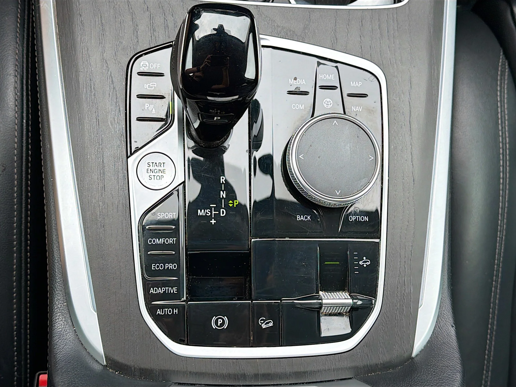 Used 2022 Black Sapphire Metallic BMW xDrive40i image 30