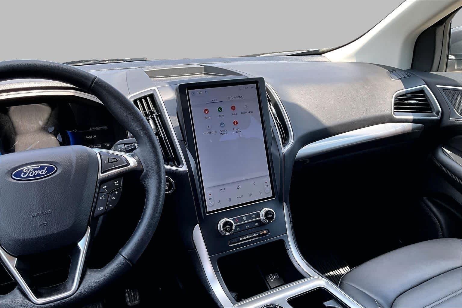 Used 2024 Carbonized Gray Ford SEL image 9
