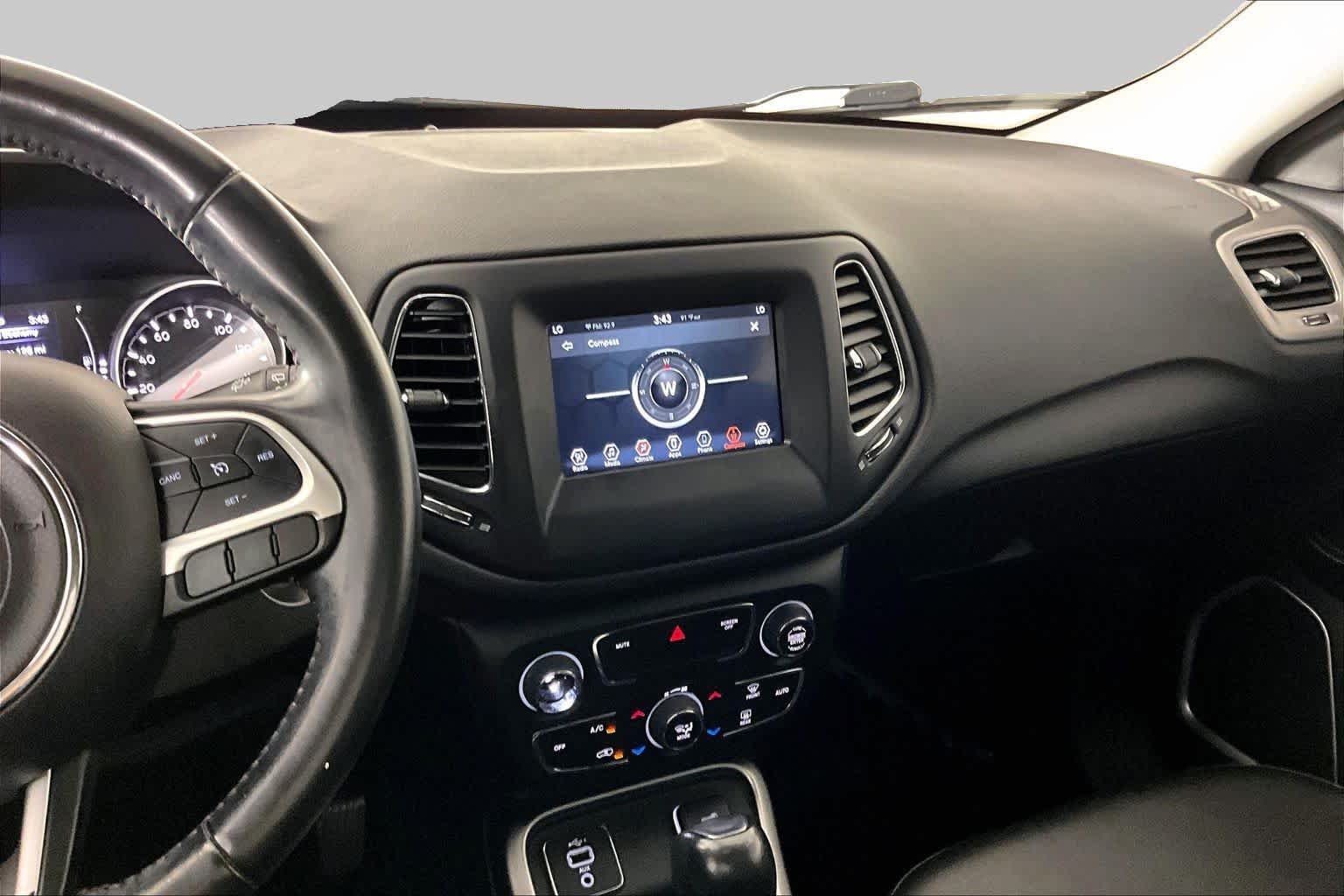 Pre-Owned 2021 Jeep Compass Latitude