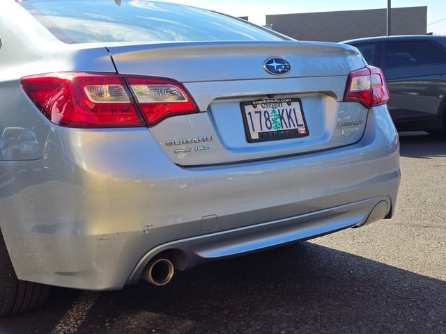 Used 2017 Ice Silver Metallic Subaru 2.5i image 13