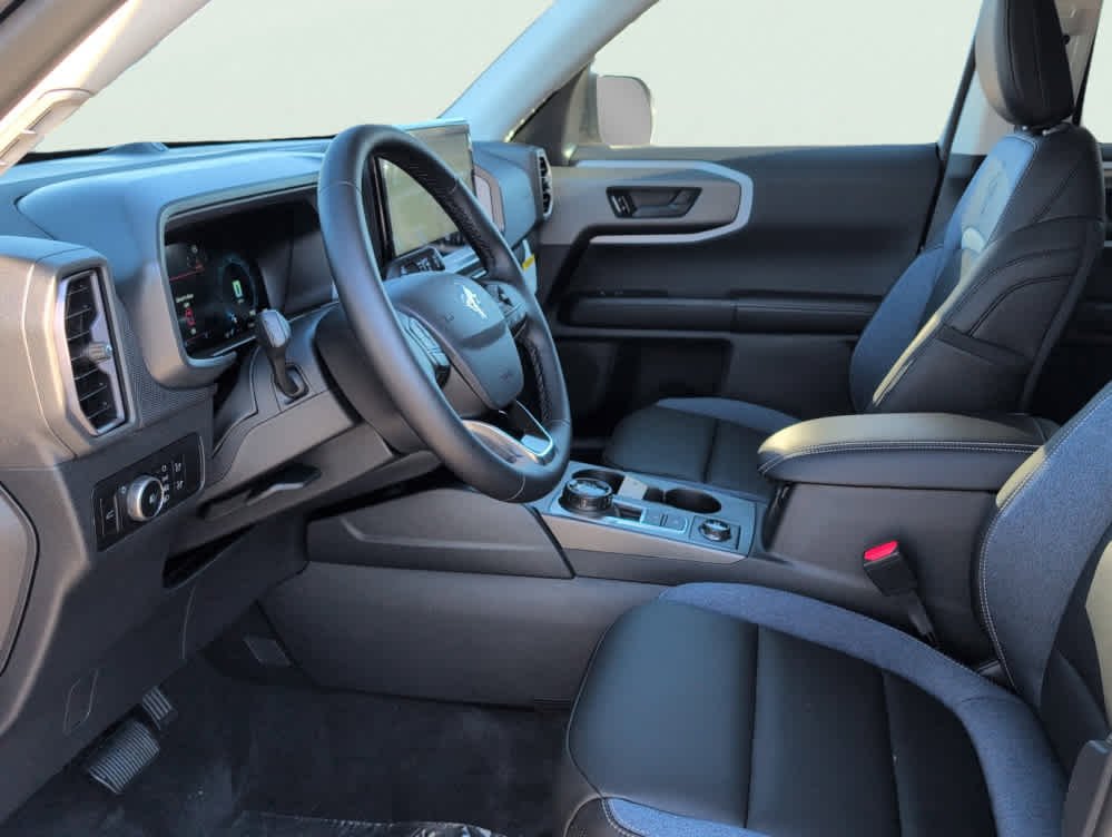 New 2025 Carbonized Gray Metallic Ford Outer Banks® image 9