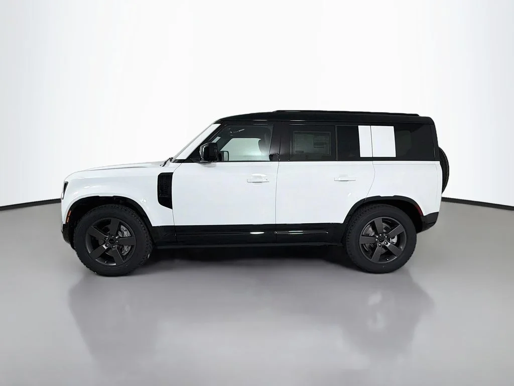New 2026 Fuji White Land Rover X-Dynamic SE image 8