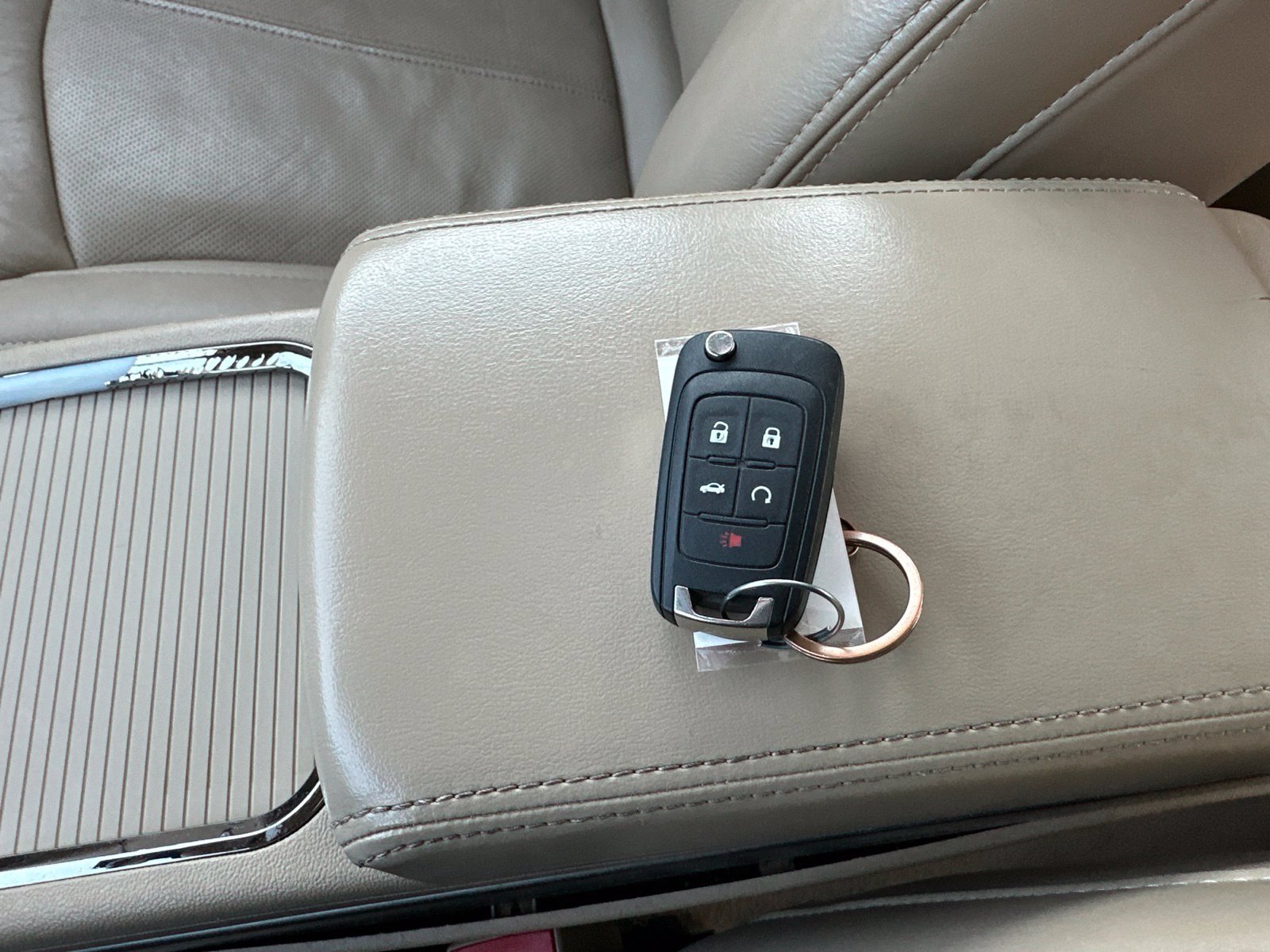 Used 2011 White Buick CXL image 7
