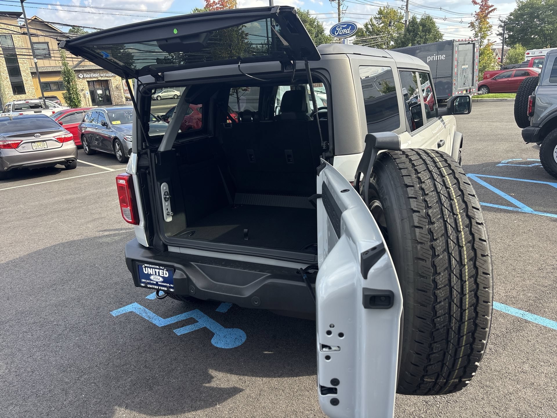 New 2026 Avalanche Gray Ford Big Bend® image 25