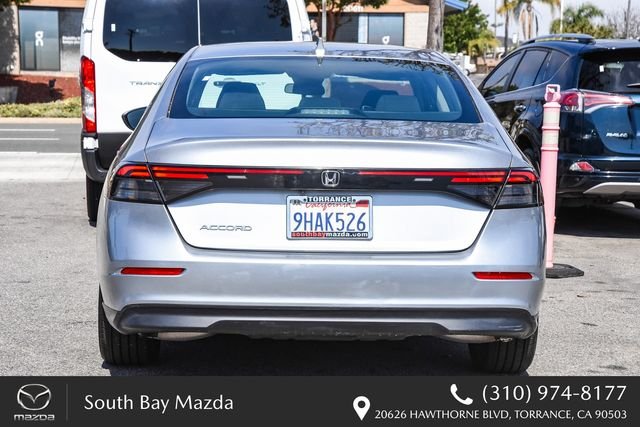 Used 2023  Honda EX image 7