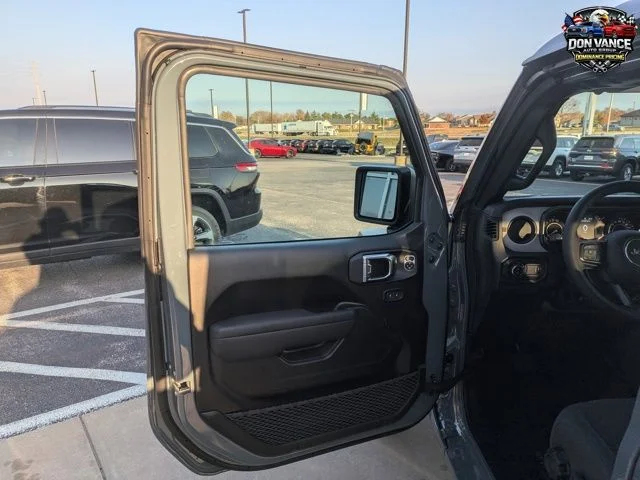 New 2026 Anvil Clear-Coat Exterior Paint Jeep Sport S image 9