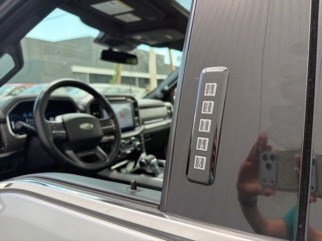 Used 2023 Silver Ford Platinum image 19