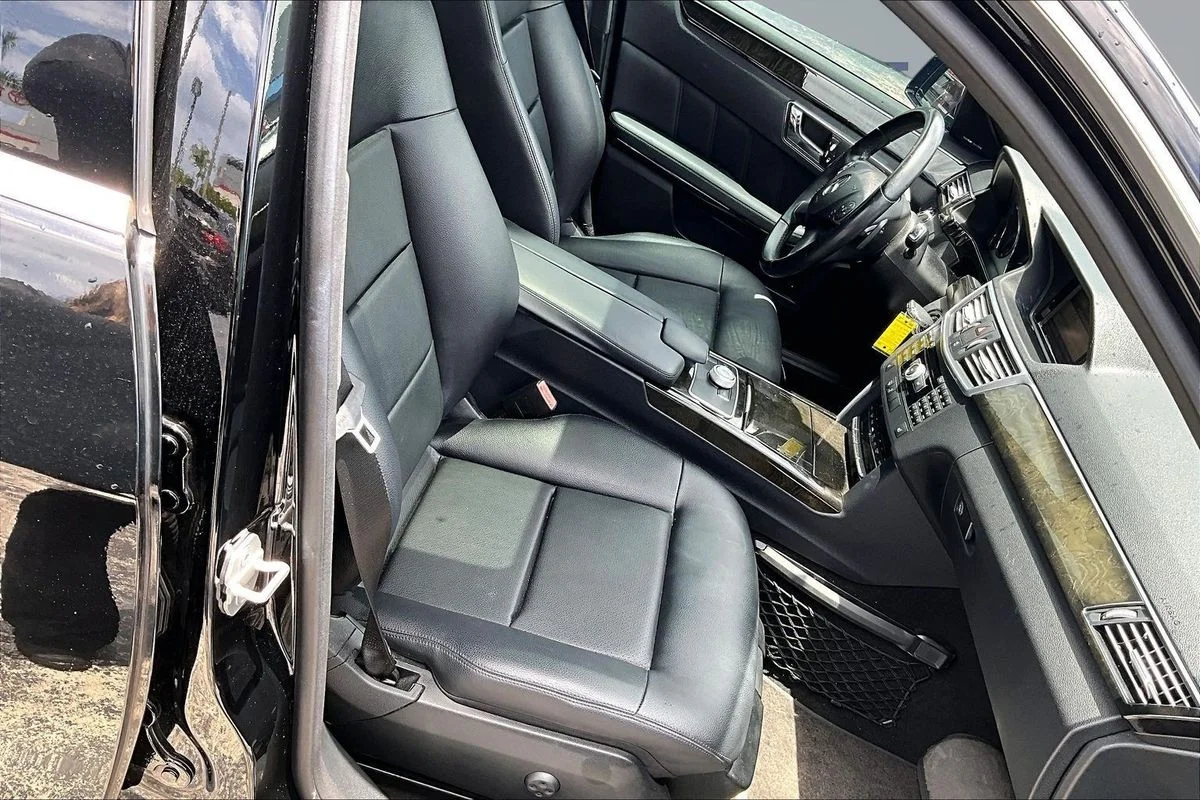 Used 2010 Black Mercedes-Benz  image 28