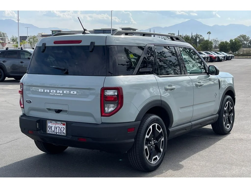 Used 2023 Cactus Gray Ford Outer Banks image 7