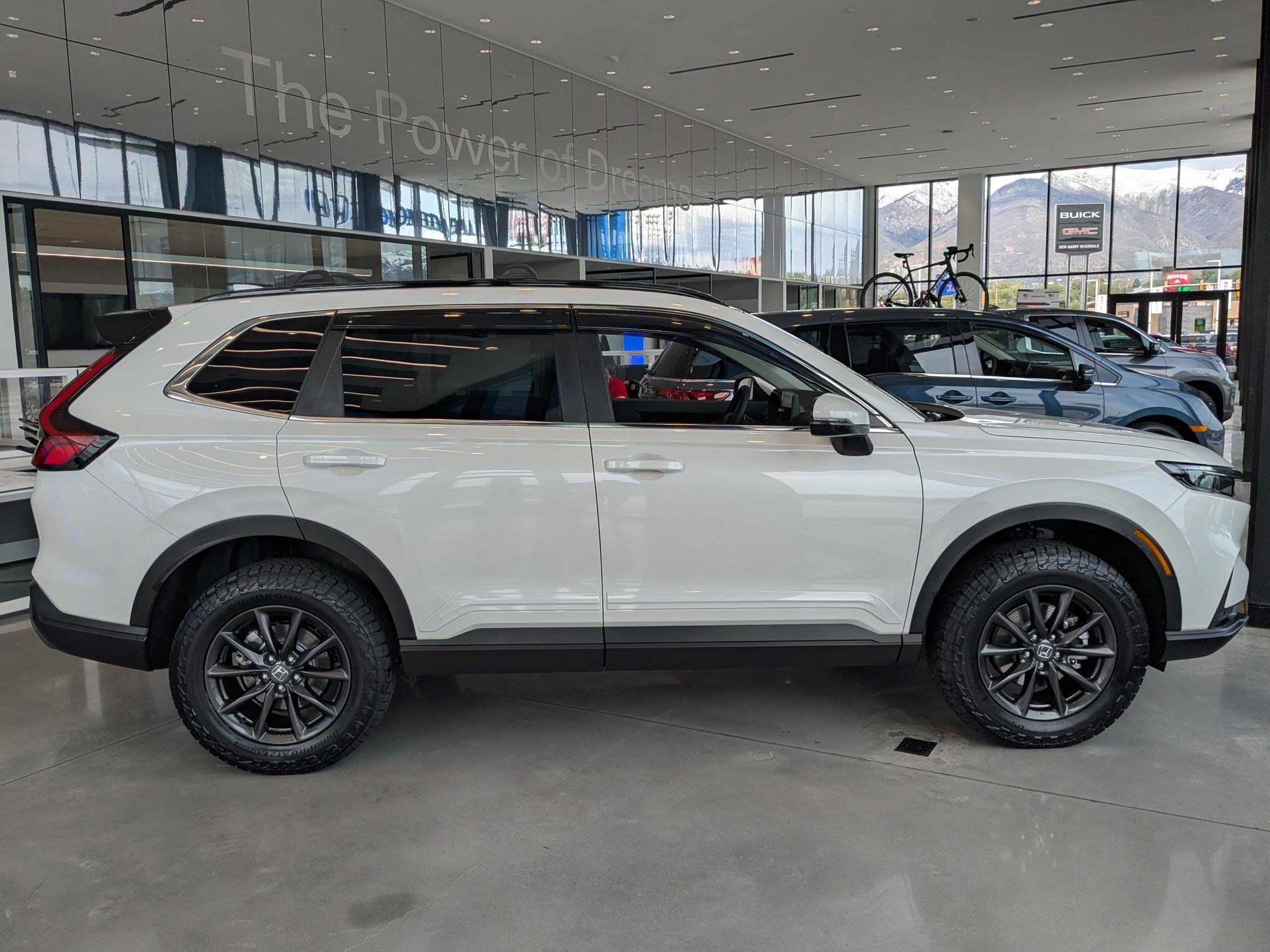New 2026 Platinum White Pearl Honda EX-L image 2