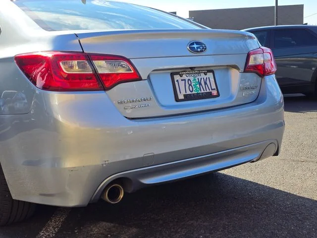 Used 2017 Ice Silver Metallic Subaru 2.5i image 13