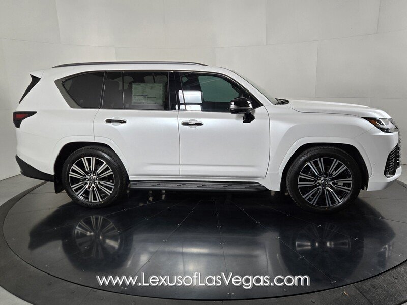 2026 Lexus LX 700h Luxury