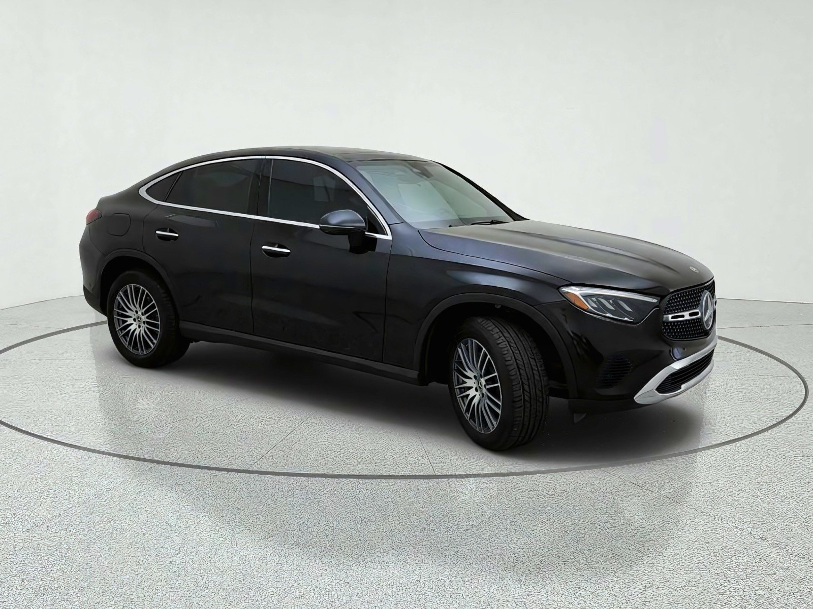 Certified Used 2025 Obsidian Black Metallic Mercedes-Benz GLC 300 image 5