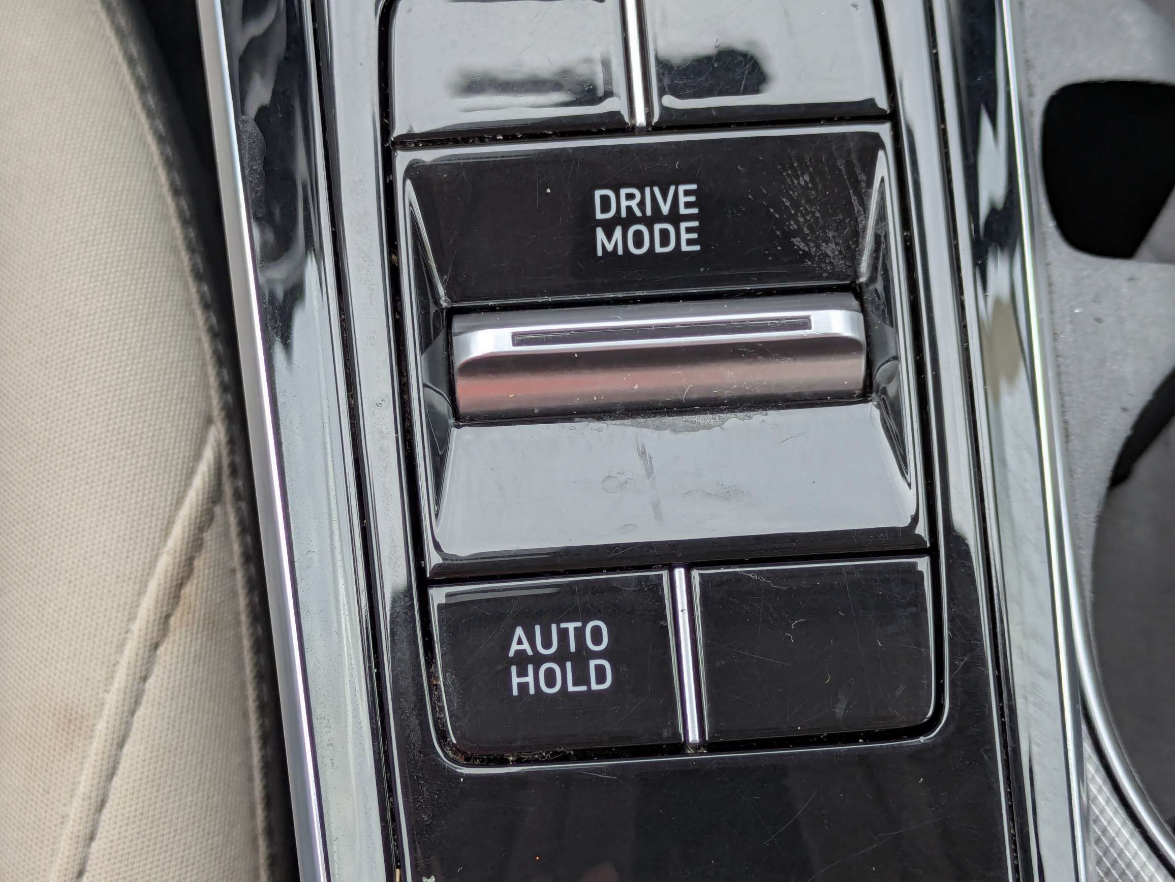 Used 2021 Hyper White Hyundai SEL image 25