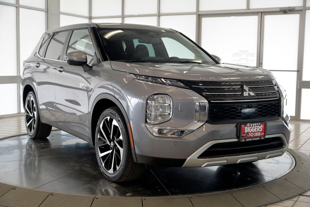 Used 2023 Mitsubishi Outlander Plug-In Hybrid SE with VIN JA4T5UA98PZ028681 for sale in Elgin, IL