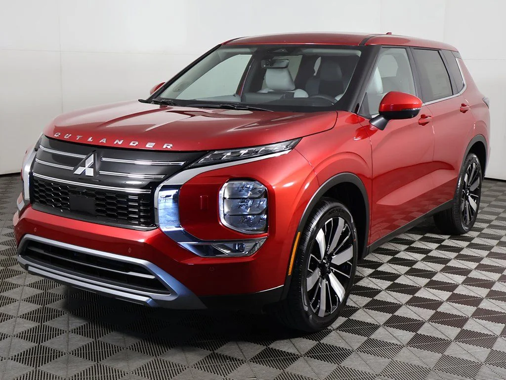 2025 Mitsubishi Outlander SE - Photo 10