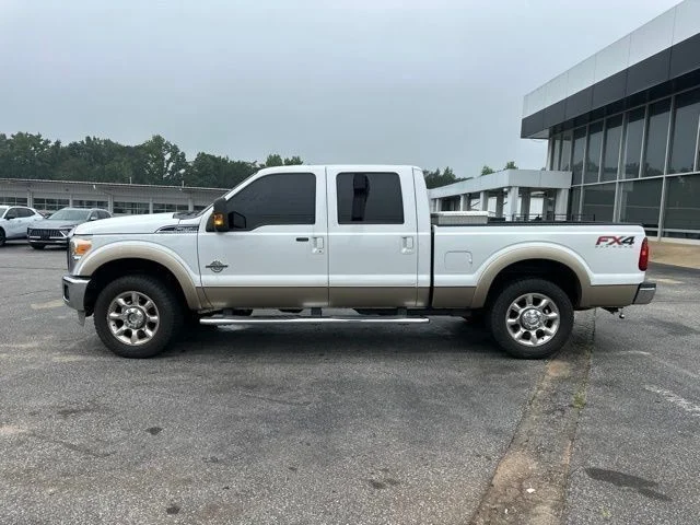 Used 2012 White Ford Lariat image 24