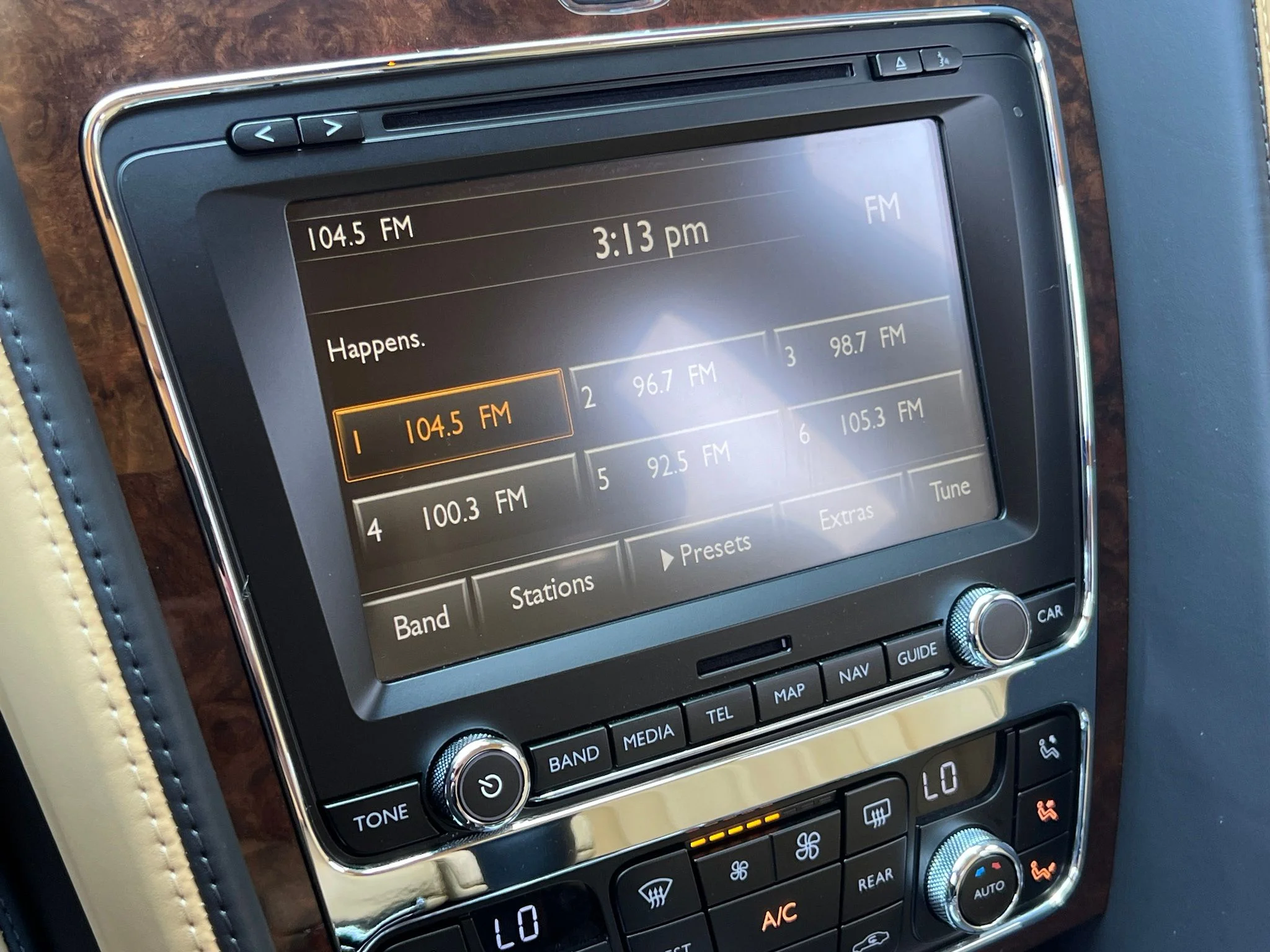 Used 2014 Black Bentley Base image 30